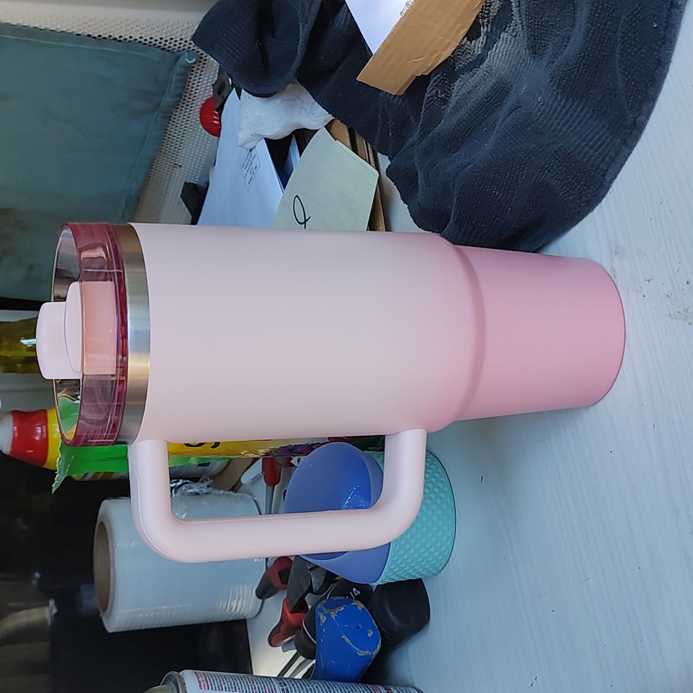 SOLD Stanley 30 oz DO NOT PURCHASE SAVED FOR DIFF CUSTOMER THIS HAS BEEN SOLD - Picture 2 of 6
